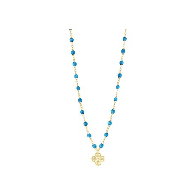 Collier Gigi Clozeau Lucky Trèfle en or jaune, résine azur et diamants, taille 42cm