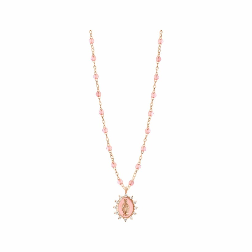 Collier Gigi Clozeau Madone en or rose, diamants et résine rose bébé, taille 50cm
