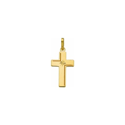 Pendentif croix finition lapidée en or jaune