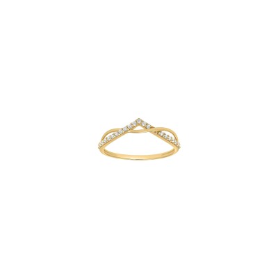 Bague en or jaune et oxyde de zirconium