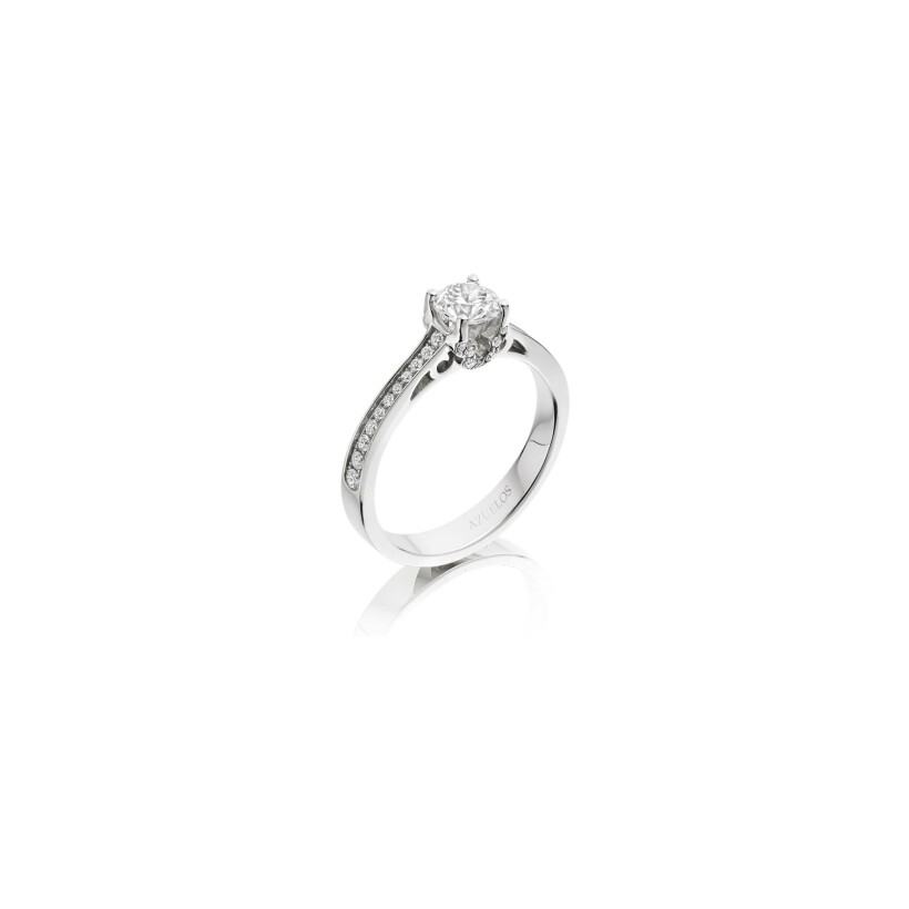 Solitaire, white gold and diamonds