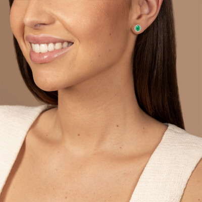 Boucles d'oreilles Heritage en or blanc, émeraudes et diamants