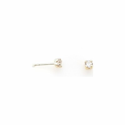 Boucles d'oreilles en or jaune et oxydes de zirconium, 4mm