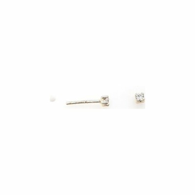 Boucles d'oreilles en or jaune et oxydes de zirconium, 2mm