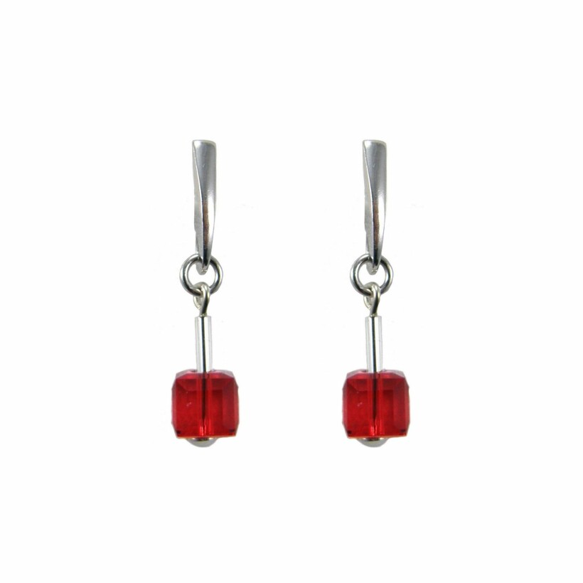 Boucles d'oreilles Indicolite Pixel Carré en argent et cristaux rouges