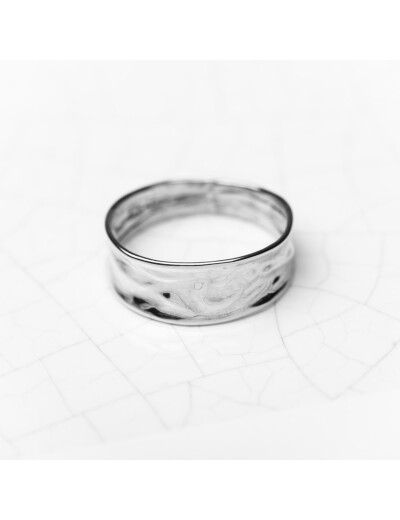 Bague Maison Ballet by Scarlett froissée en or blanc, 7mm