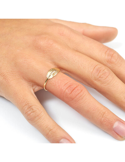 Bague Maison Ballet by Scarlett plume en or jaune 9 carats
