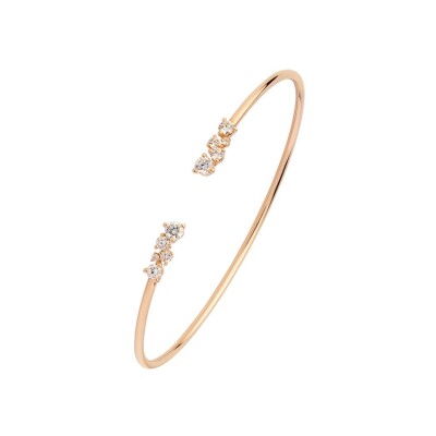 Bracelet rigide ouvert en or rose, serti de 10 diamants griffés (0,63 ct)