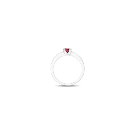 Solitaire Raynal en or blanc, diamants et rubis