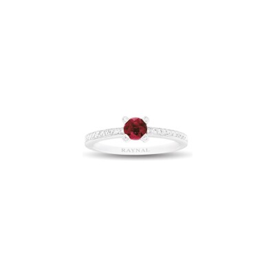 Solitaire Raynal en or blanc, diamants et rubis