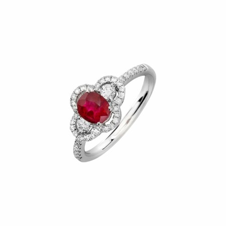 Bague Mariinsky en or blanc, rubis et diamants