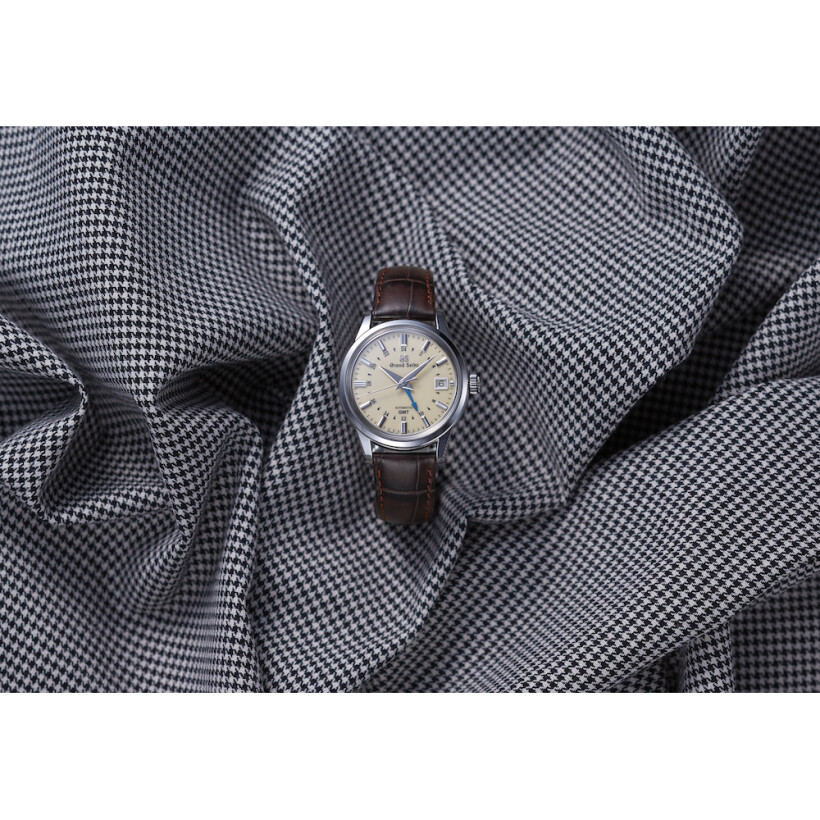 Grand Seiko Elegance SBGM221 watch