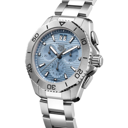 TAG Heuer Aquaracer Professional 200 Chronograph watch