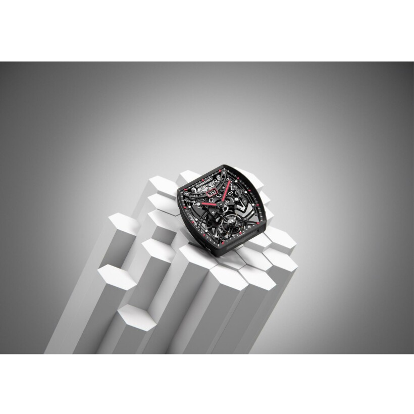 Montre Bianchet B1.618 Grande Date Carbon Red