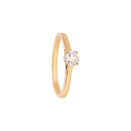 Solitaire lisse Laura en or jaune et diamant 0,40 carat