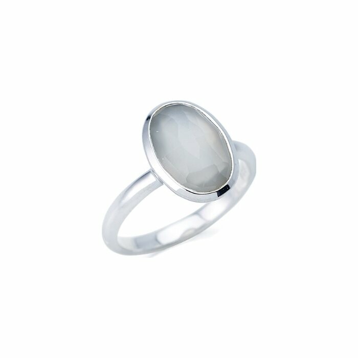 Bague en argent rhodié et pierre de lune