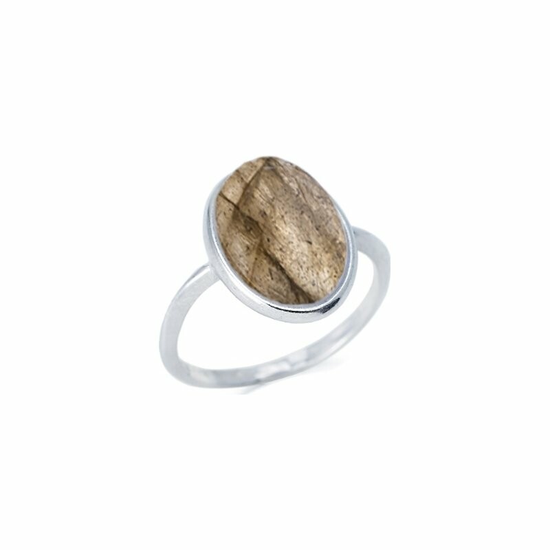 Bague en argent rhodié et labradorite