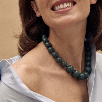 Collier Simone à Bordeaux Icône Ardoise en résine et acier doré