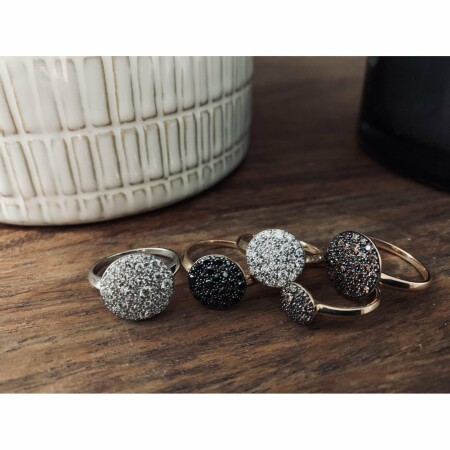 Bague Constellation en or rose et diamants noirs