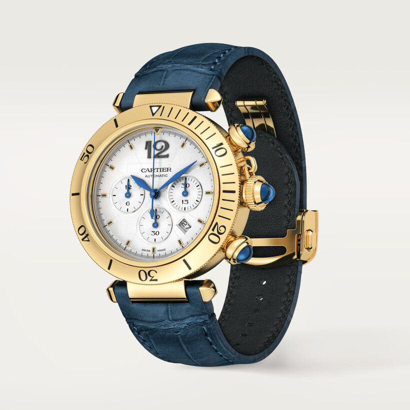 Montre Pasha de Cartier 41mm, chronographe, mouvement automatique, or jaune , bracelets cuir interchangeables
