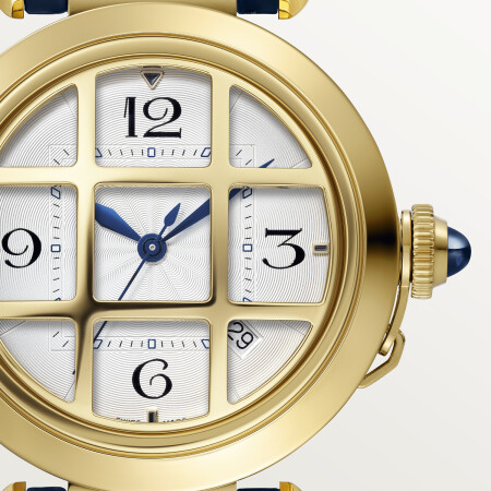 Montre Pasha de Cartier 41 mm, mouvement automatique, or jaune, bracelets cuir interchangeables