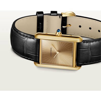 Montre Tank Louis Cartier Moyen modèle, or jaune, mouvement manuel