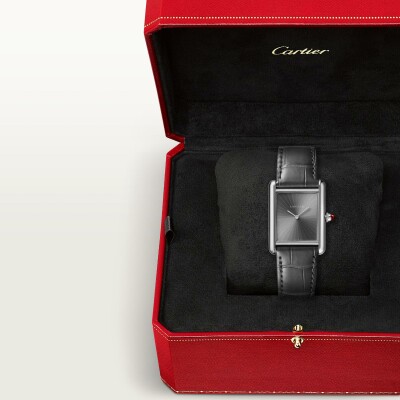 Montre Tank Louis Cartier Moyen modèle, mouvement manuel, platine
