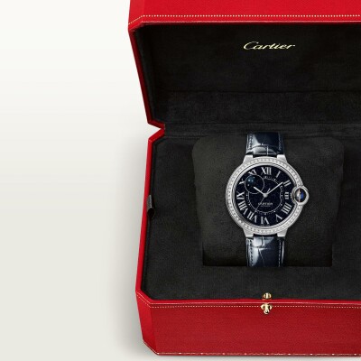 Montre Ballon Bleu de Cartier 36mm, mouvement automatique, or gris, diamants, cuir