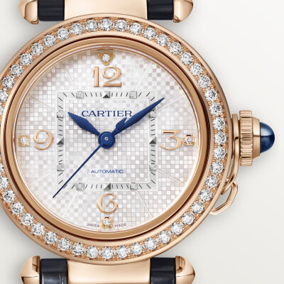 Montre Pasha de Cartier, 35mm, mouvement automatique, or rose, diamants, bracelets cuir interchangeables