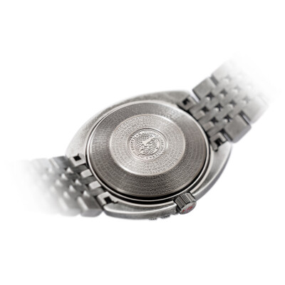 Montre DOXA SUB 300T Clive Cussler