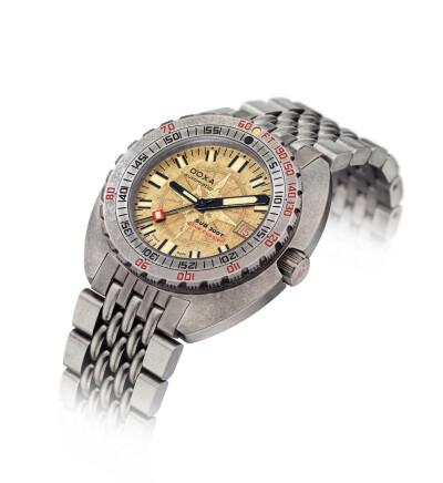 Montre DOXA SUB 300T Clive Cussler