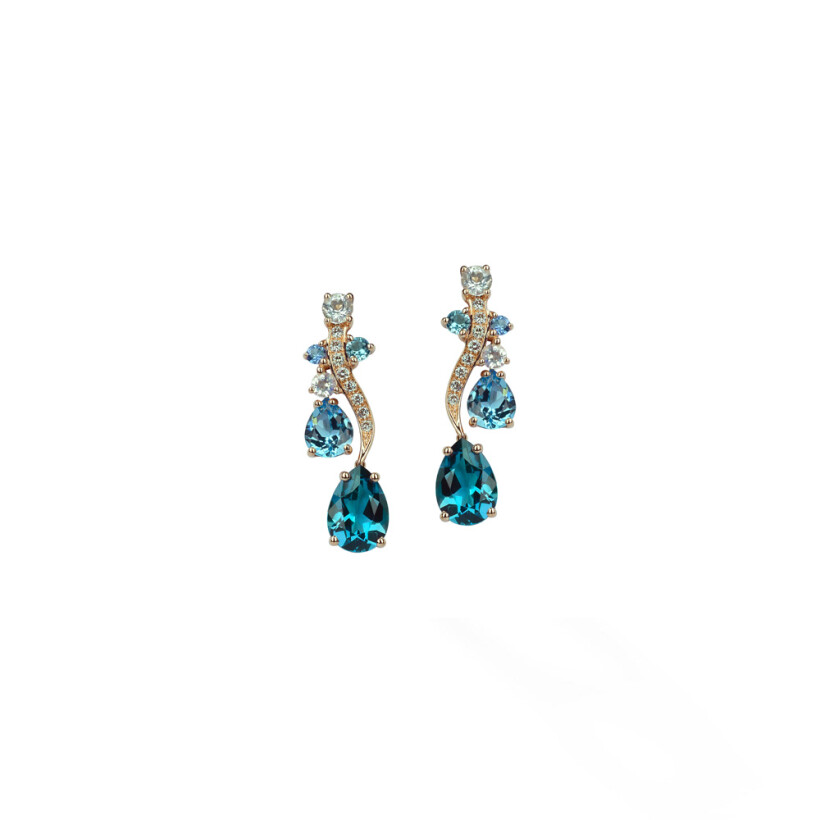 Boucles d’oreilles Isabelle Langlois en or rose, topaze bleue, pierres de lune, saphirs de 2.36cts et diamants de 0.08ct