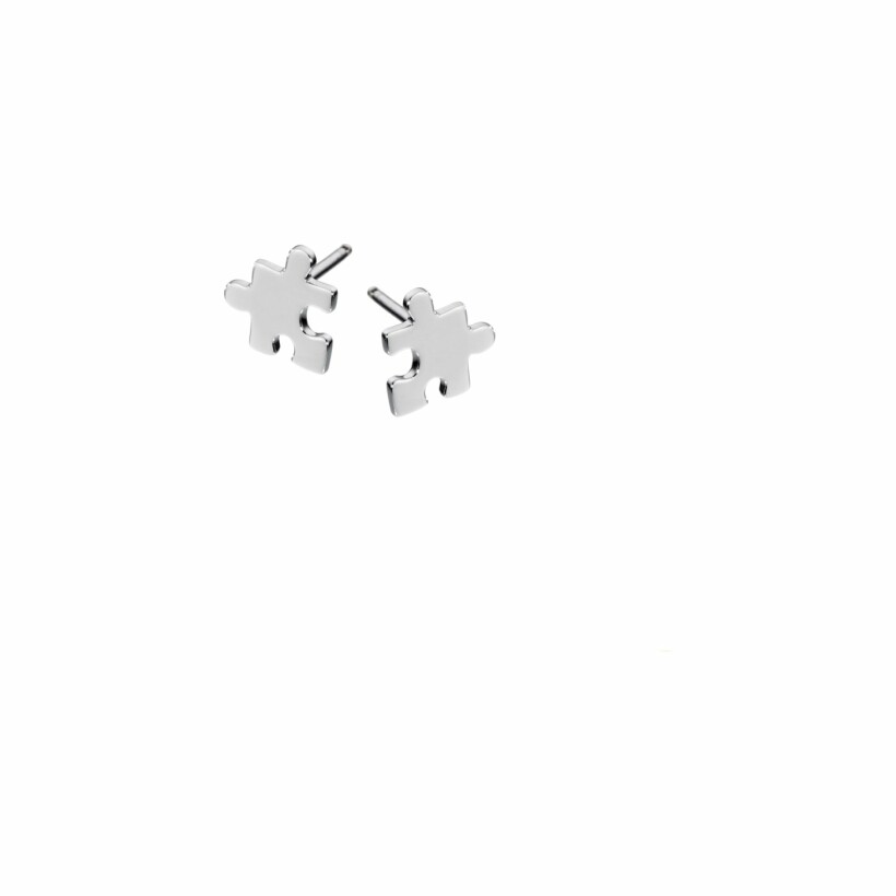 Akillis Mini Puzzle stud earrings, white gold