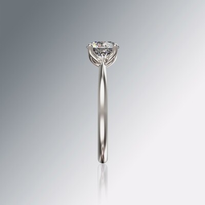 Platinum  4-Claw Solitaire Round Diamond Ring