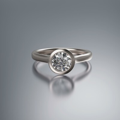 Platinum Tube Solitaire Round Diamond Ring