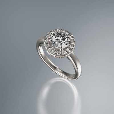 Platinum Halo Round Diamond Ring