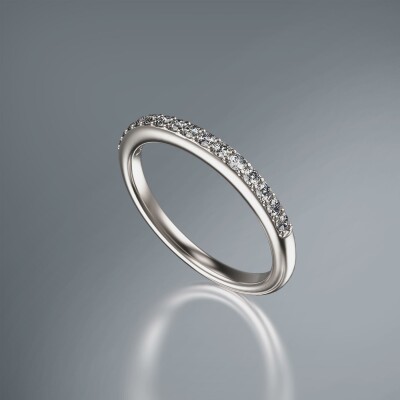 Platinum Claw Eternity Diamond Ring