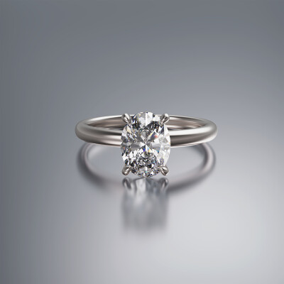 Platinum 4-Claw Solitaire Oval Diamond Ring