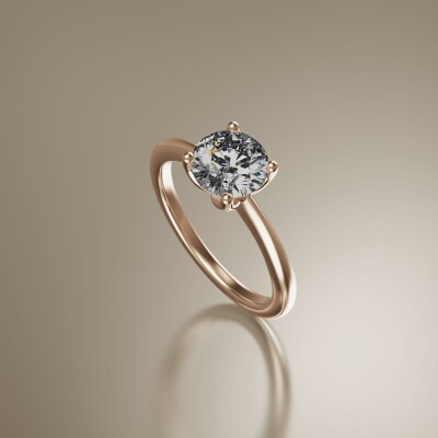 Rose Gold 4-Claw Solitaire Round Diamond Ring