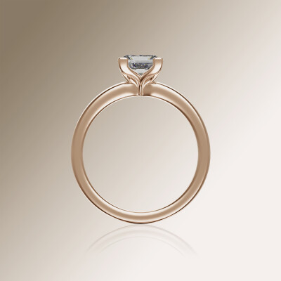 Rose Gold 4-Claw Solitaire Princess Cut Diamond Ring