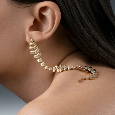 Mono boucle d'oreille Akillis Python en or jaune et diamants