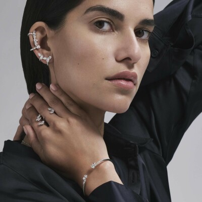 Mono boucle d'oreille gauche Repossi Serti sur Vide en or blanc et diamants