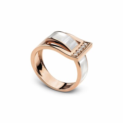 Bague Clozeau DÉFERLANTE en or rose, résine nacrée blanc et diamants