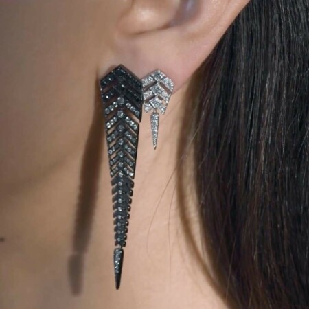 Mono boucle d'oreille Statement Stairway en argent rhodié pavée de diamants