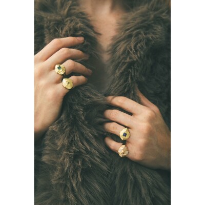 Bague STATEMENT Paris Rockaway mini pyramide en or jaune, agate verte et diamants