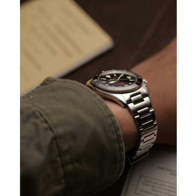 Montre Auricoste Fusco bracelet acier et bracelet Tropic FKM, série limitée anniversaire 170 ans