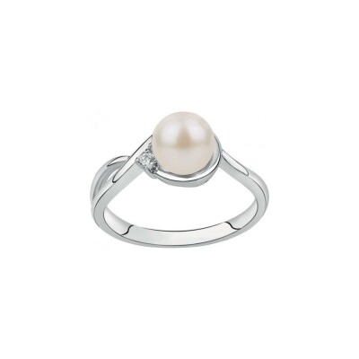 Bague en argent et perle d'eau douce