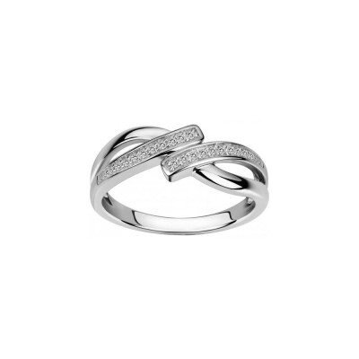 Bague en argent et oxyde de zirconium