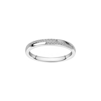 Bague en argent et oxyde de zirconium