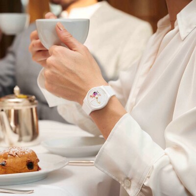 Montre Swatch How Majestic GZ711